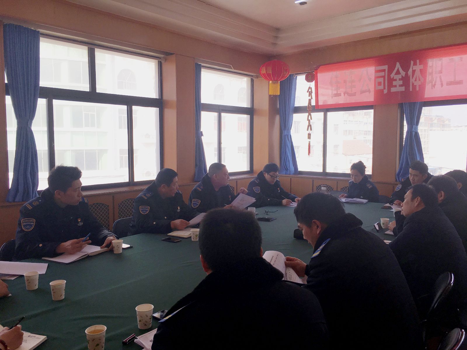 公交集團(tuán)召開春節(jié)后首次生產(chǎn)運(yùn)營工作會(huì)議