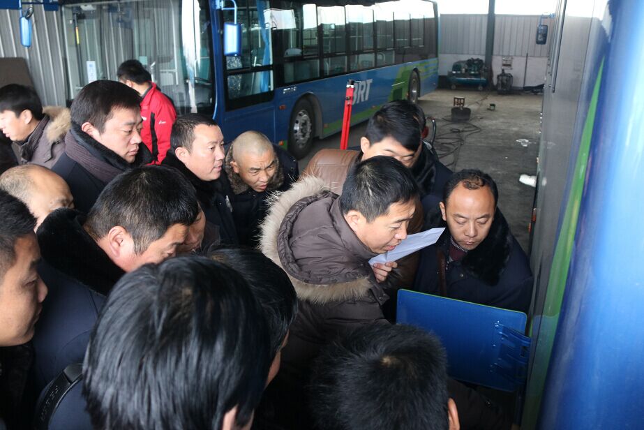 公交BRT公司組織駕駛員進行電動車輛崗前培訓