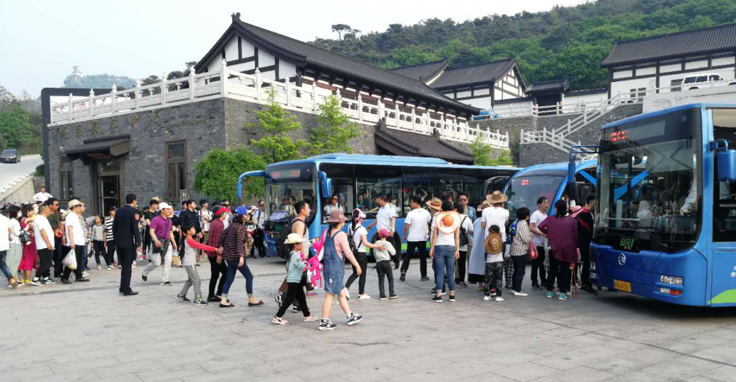 公交集團圓滿完成五一小長假運輸保障任務(wù)