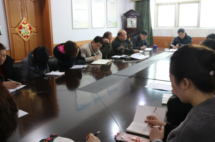 公交新浦公司信息中心與車(chē)隊(duì)互促進(jìn)、同進(jìn)步