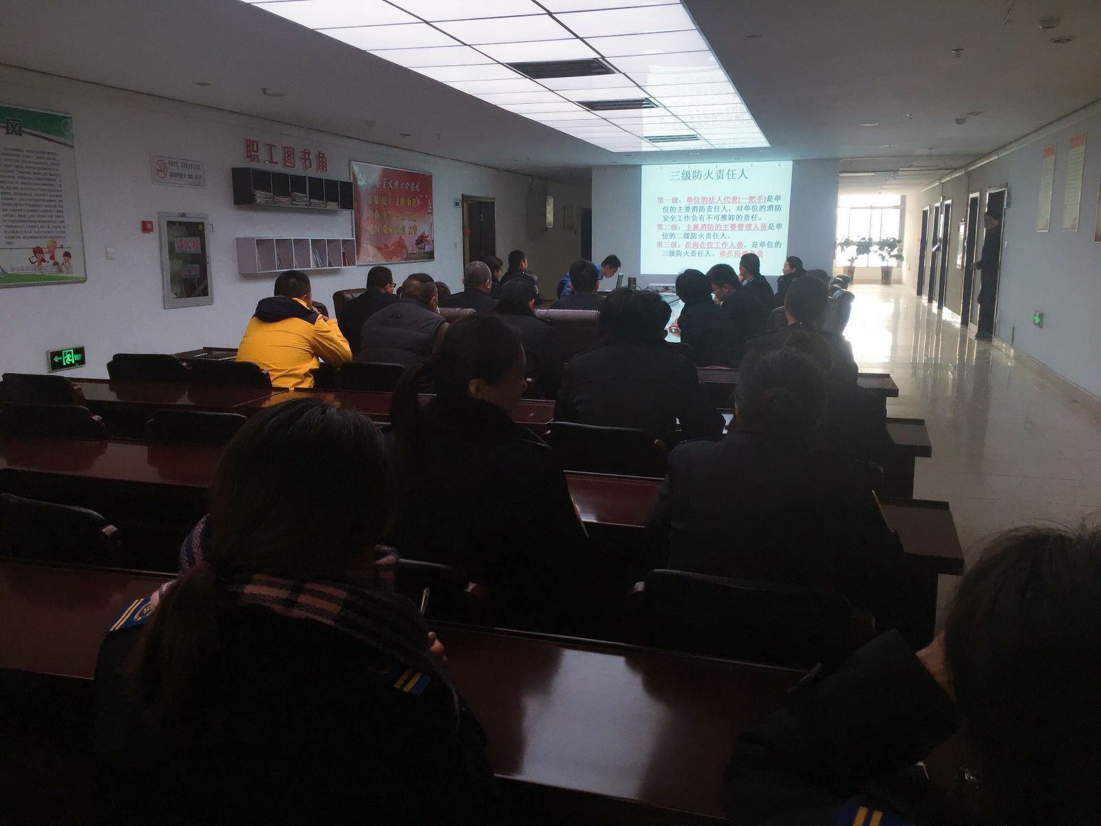 公交集團快速公司開展消防知識培訓(xùn)