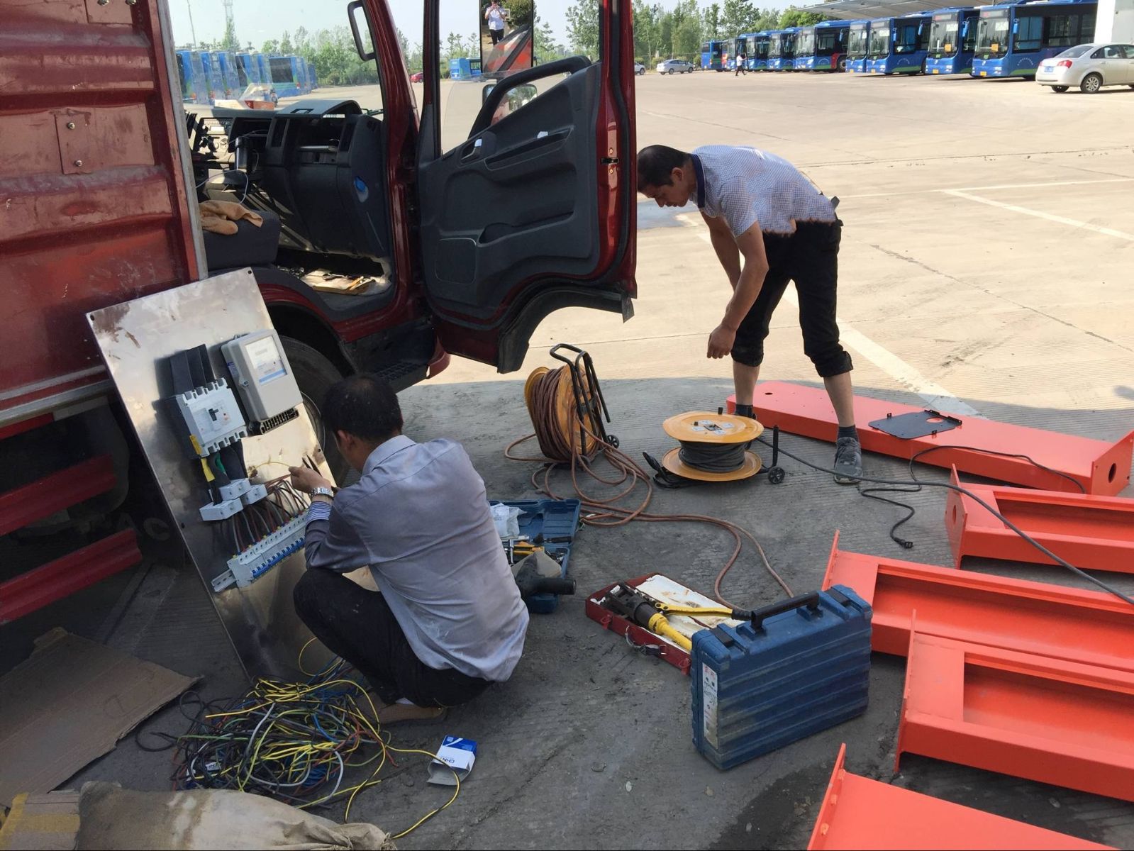 江蘇明茂新能源公司開展交流充電樁建設(shè)工作