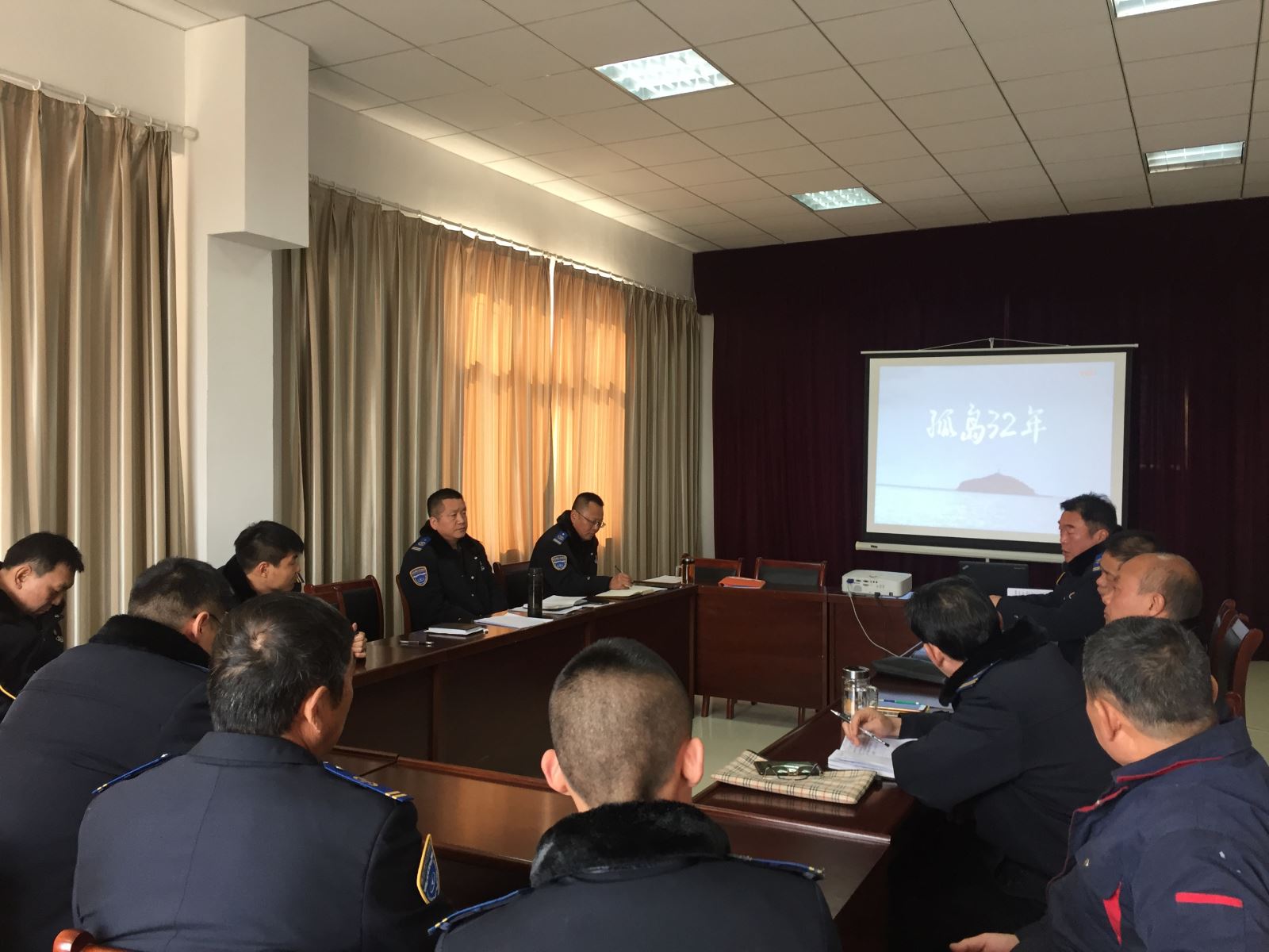 公交集團(tuán)機(jī)務(wù)技術(shù)事業(yè)部召開2018年組織生活會和民主評議黨員工作