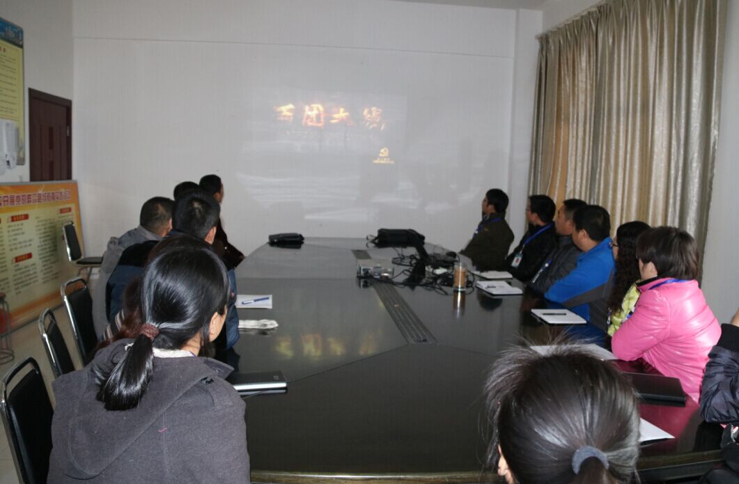 公交東部公司積極組織觀看學習《百團大戰》