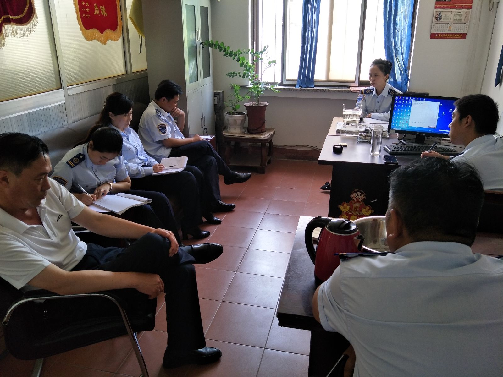 公交集團(tuán)佳連公司召開(kāi)機(jī)場(chǎng)專線車輛更換部署會(huì)