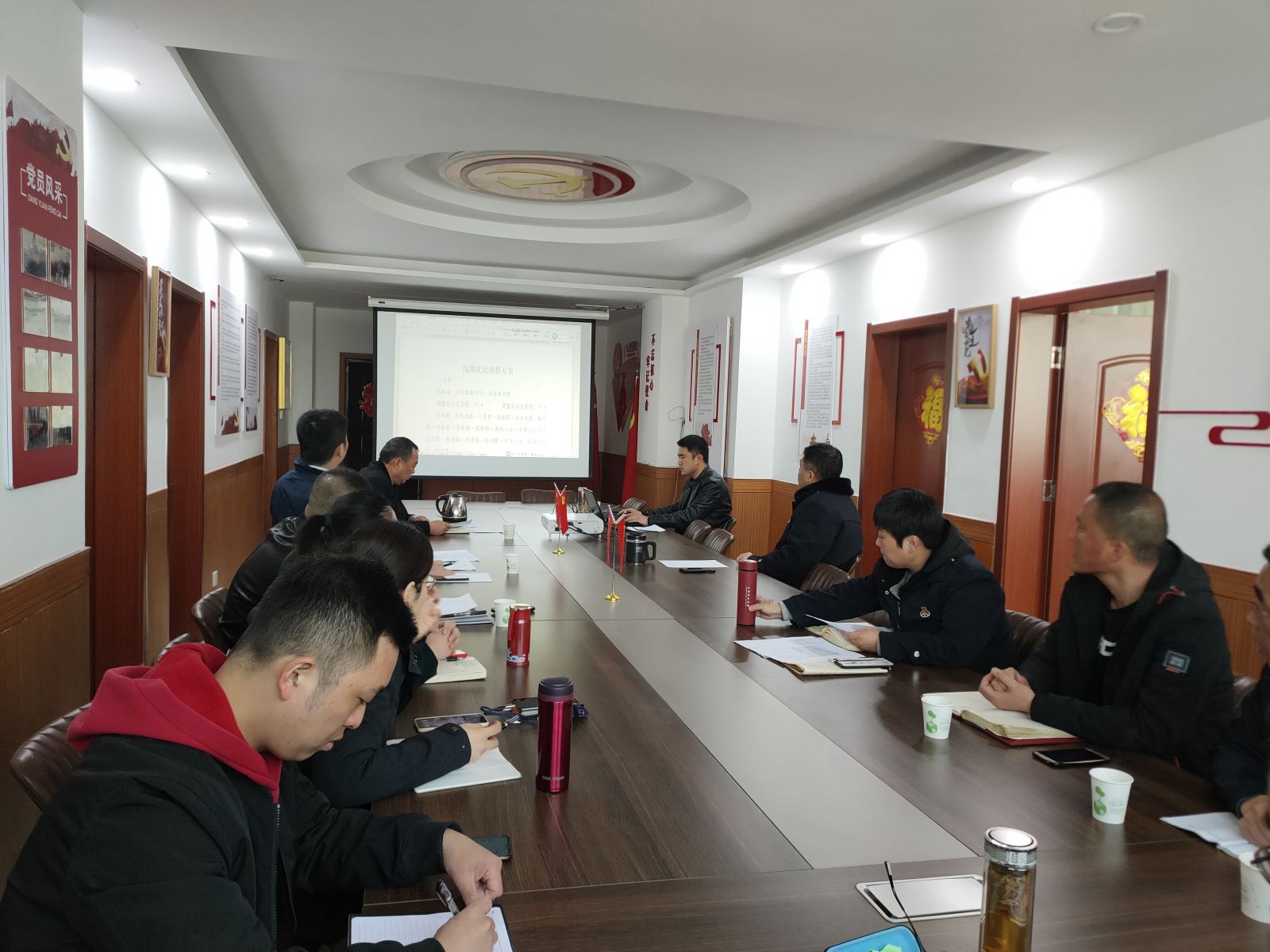 公交集團(tuán)深入開展公交線網(wǎng)優(yōu)化調(diào)整調(diào)研工作